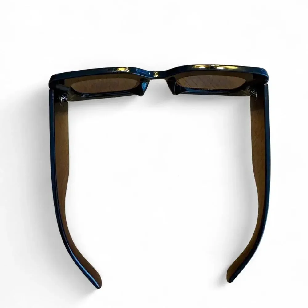 Black chunky rectangular retro sunglasses